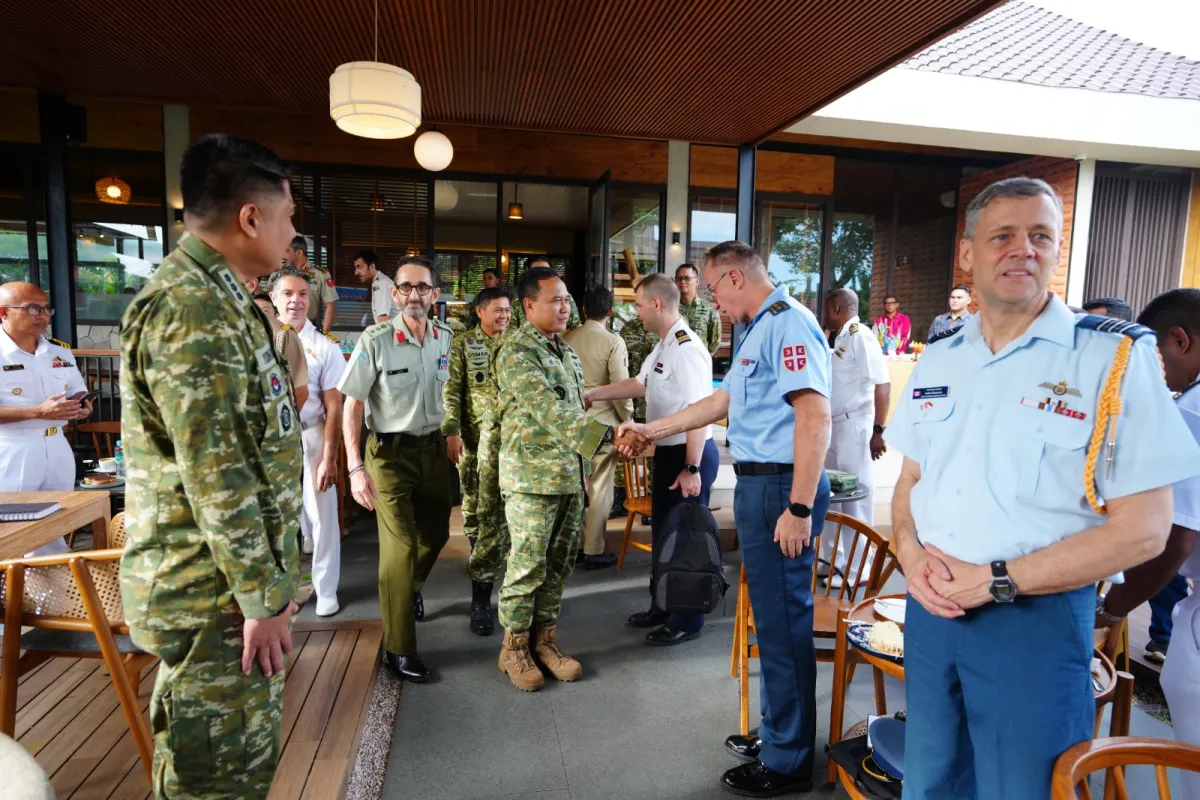 TNI Gelar Coffee Morning Bersama 46 Atase Pertahanan dari 30 Negara di TMII