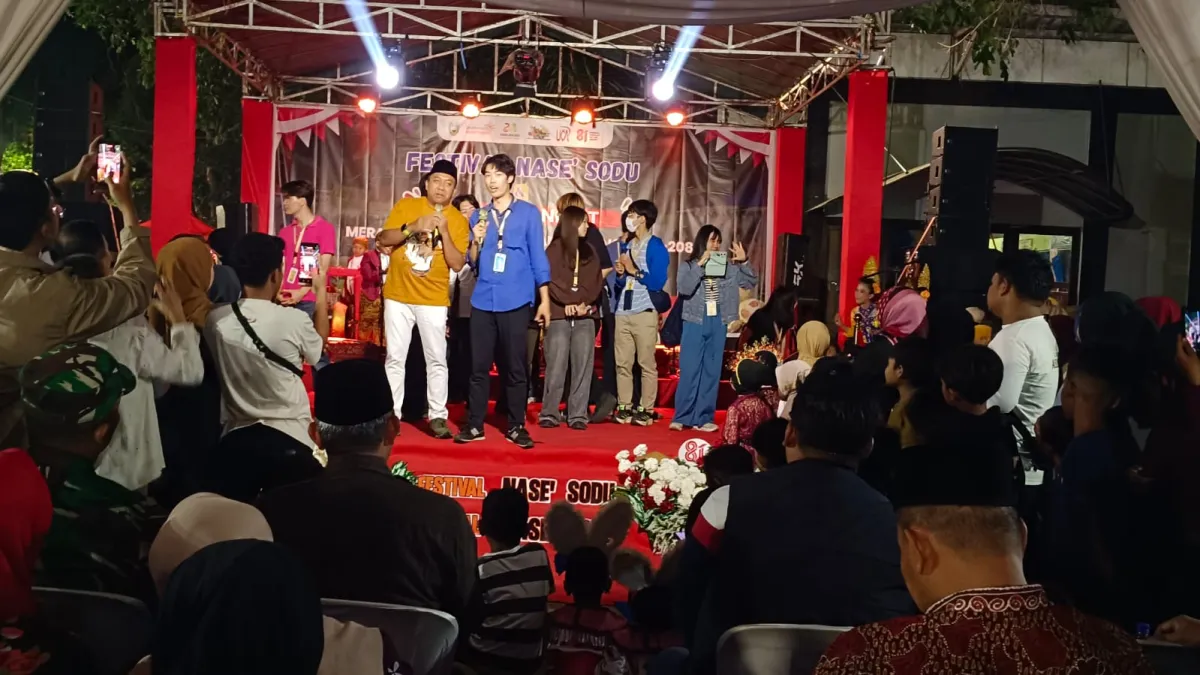 Mahasiswa Osaka dan AS Ikut Festival Nase’ Sodu di Situbondo, Bupati Ajak Kenalkan Kuliner Lokal