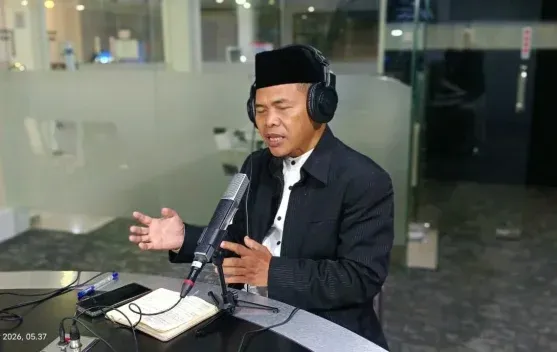 Ustaz Soroti Kebiasaan Bermain Gadget yang Kian Menggeser Waktu Membaca Al-Qur’an