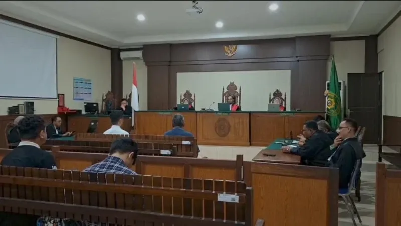 Majelis Hakim PN Tipikor Palangka Raya Bebaskan Dua Terdakwa Kasus Proyek Internet Seruyan