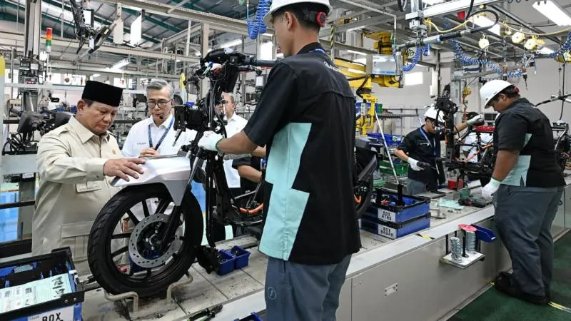 Presiden Prabowo Resmikan Motor Listrik Nasional di Cikarang, Dorong Kemandirian Teknologi dan Rantai Pasok Lokal