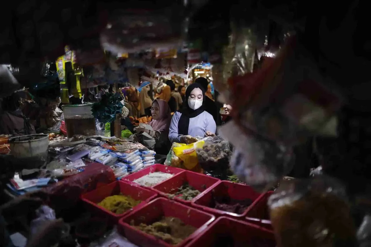 Harga Plastik di Jakarta Naik 30–40 Persen, Dipicu Gangguan Pasok dari Konflik Timur Tengah