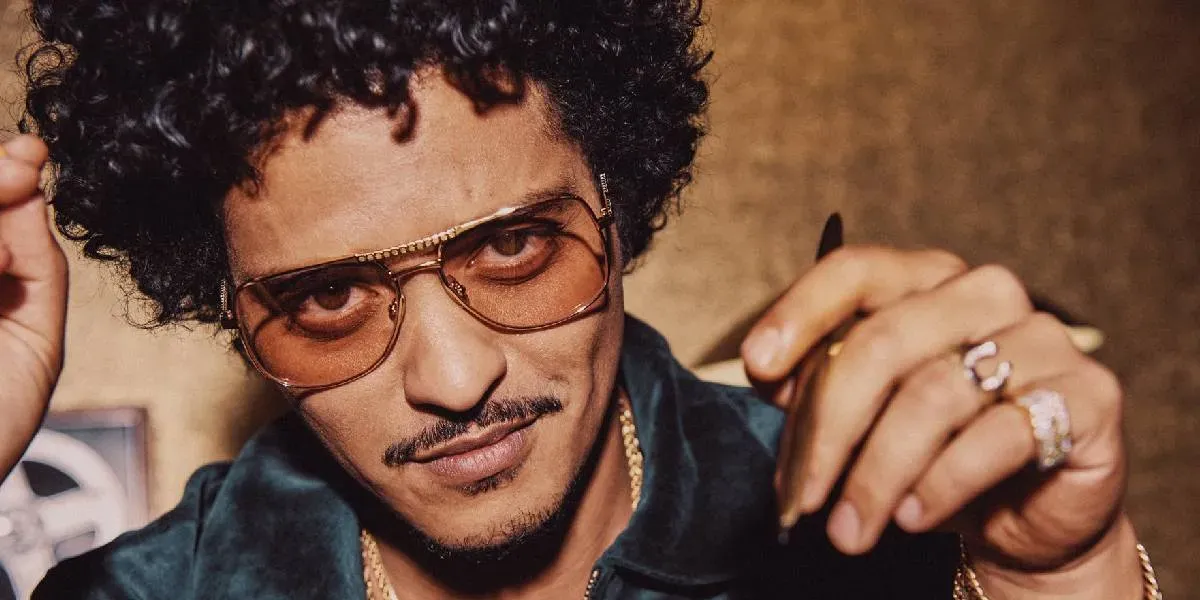 Makna Lagu “That’s What I Like” dari Bruno Mars: Perayaan Cinta, Kemewahan, dan Apresiasi untuk Pasangan