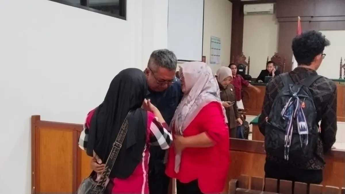 Reson Rusdianto dan Fredy Indra Oktaviansyah Divonis Bebas dalam Perkara Korupsi Internet Seruyan