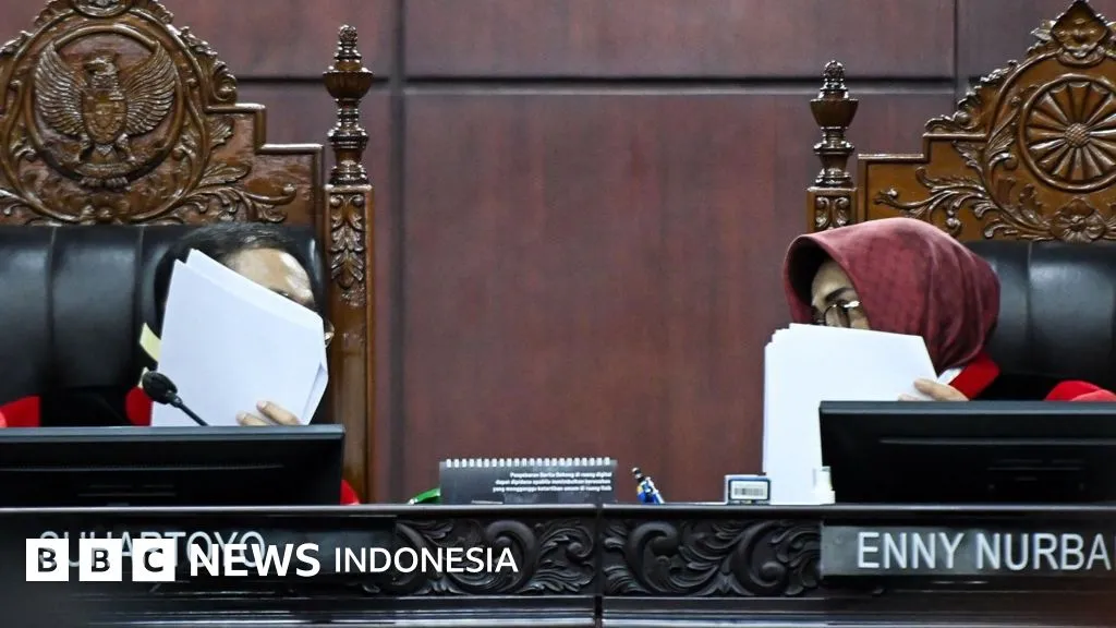 MK Nilai UU Hak Keuangan Pejabat Negara Usang, Minta DPR-Pemerintah Susun Aturan Baru dalam Dua Tahun