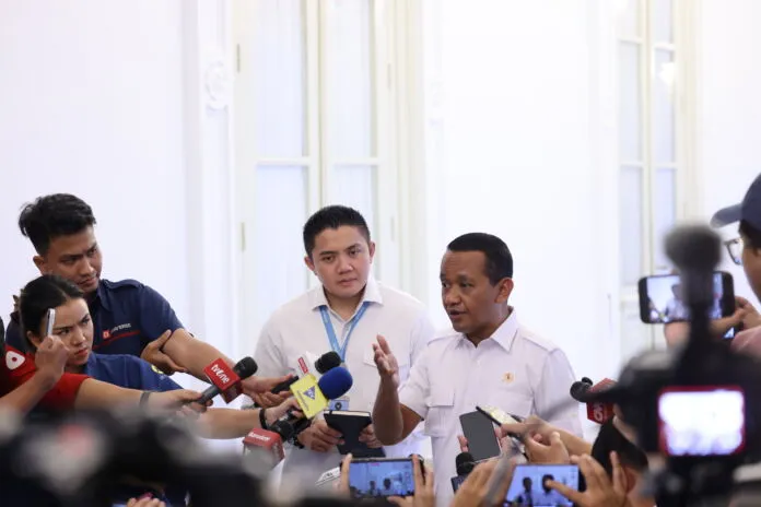 Bahlil: Rusia Siap Pasok Minyak Mentah untuk Indonesia, Kerja Sama Energi Dibahas di Moskow