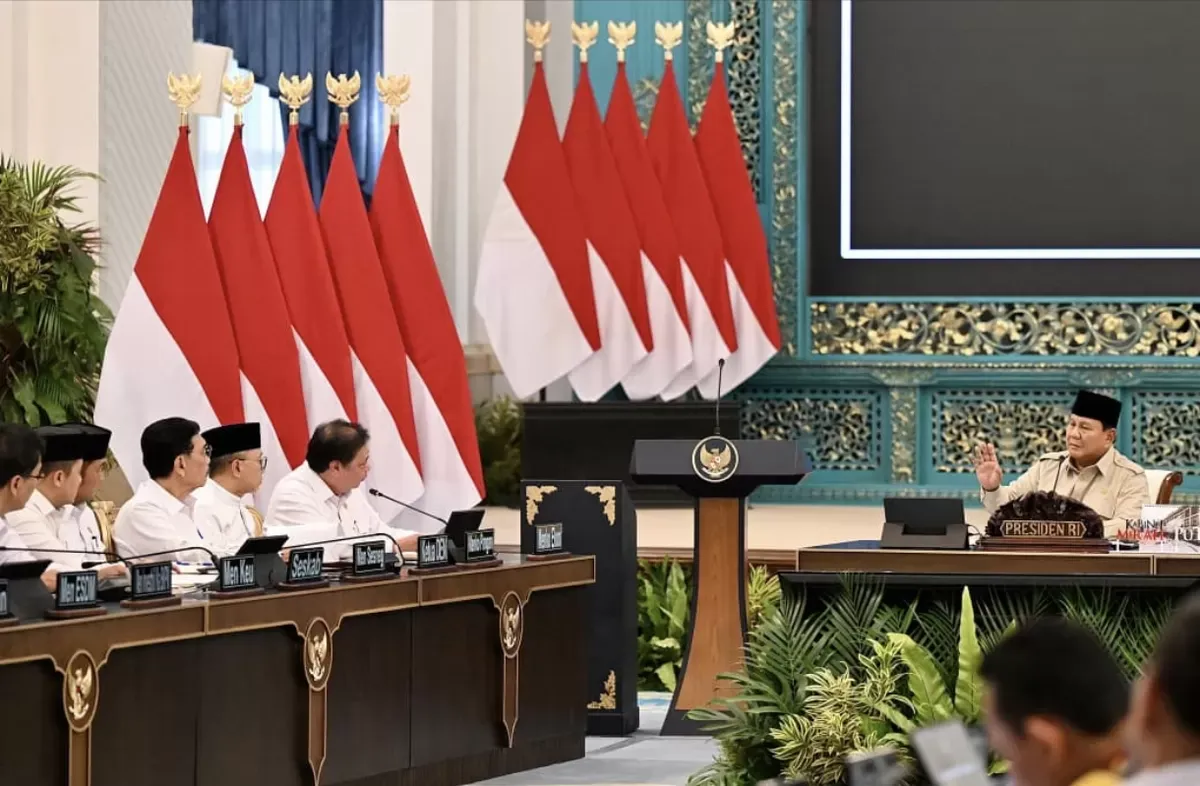 Airlangga Laporkan Kondisi Ekonomi ke Presiden Prabowo, Konsumsi Domestik Masih Jadi Penopang Utama