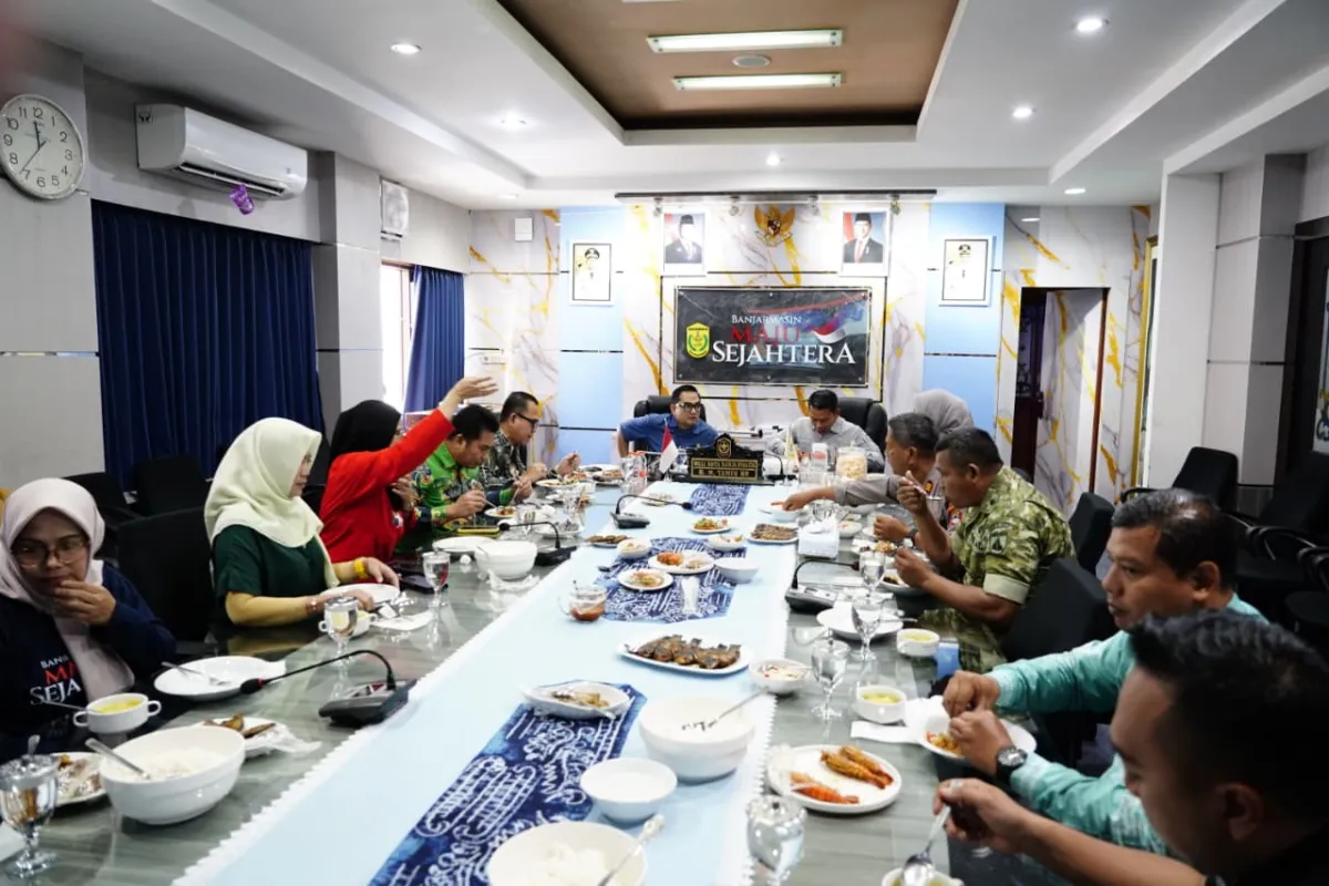 Pemko Banjarmasin Jamukan Kuliner Banjar saat Kunjungan Ketua Komisi II DPR RI