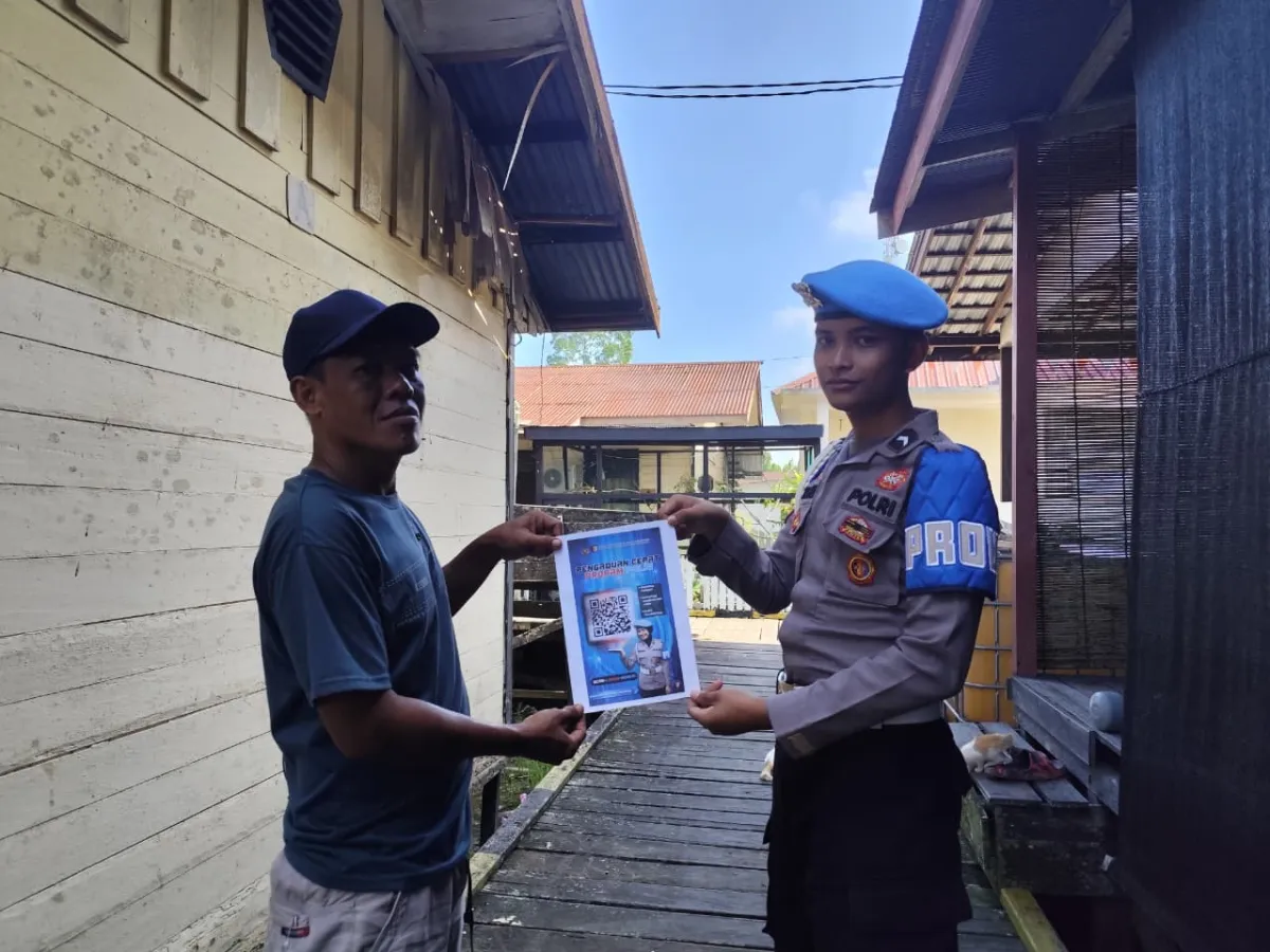 Polsek Muara Ancalong Sosialisasikan Layanan Pengaduan Propam di Desa Kelinjau Ilir