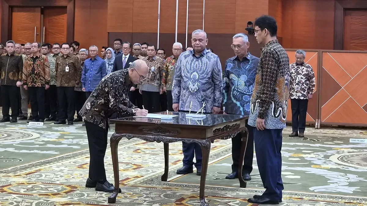Purbaya Yudhi Sadewa Lantik Robert Leonard Marbun sebagai Sekjen Kementerian Keuangan