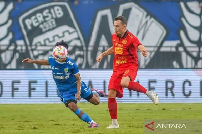 Persija vs Persib Digelar di Samarinda karena Padatnya Agenda di Jakarta