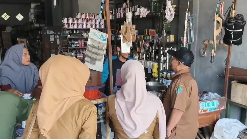 Harga Bahan Baku Kimia Mebel di Kota Pasuruan Melonjak, Pengrajin Tertekan