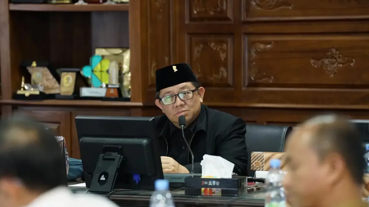 DPRD Jawa Timur Dorong Raperda Transportasi Sewa Berbasis Aplikasi