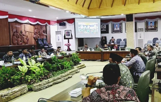 Bupati Rembang Minta Daerah Siaga Dampak Konflik Global pada APBD dan Harga Energi
