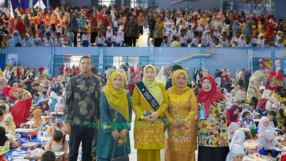 Ratusan Siswa TK di Pariaman Ikuti Lomba Kolase untuk Kurangi Ketergantungan Gadget