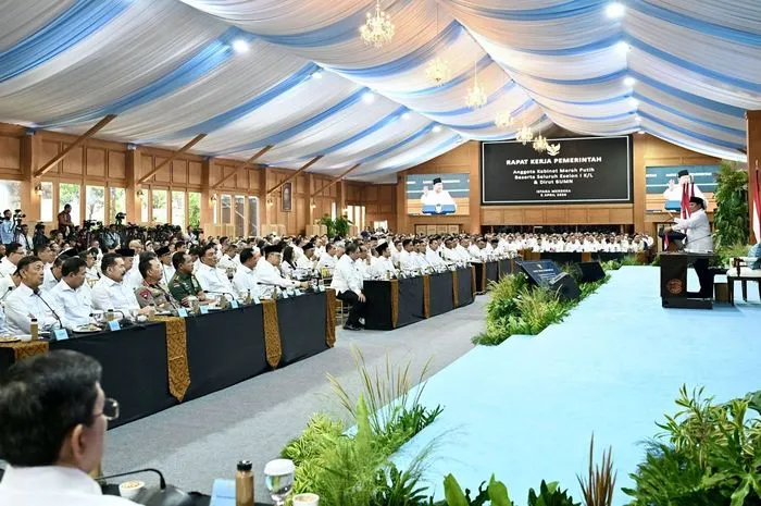 Prabowo Apresiasi Capaian Pemerintah 1,5 Tahun dan Tekankan Soliditas di Tengah Konflik Global