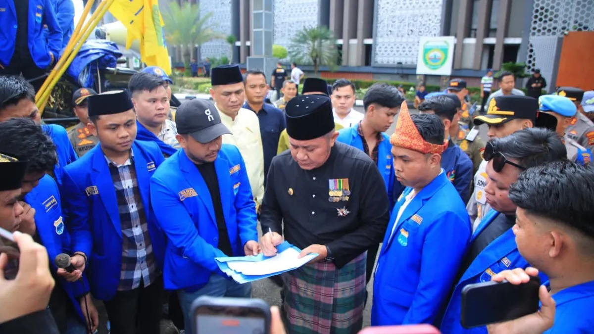 Gubernur Sumsel Temui Aksi PMII di Kantor Gubernur, Bahas Tuntutan Transparansi Anggaran dan Infrastruktur