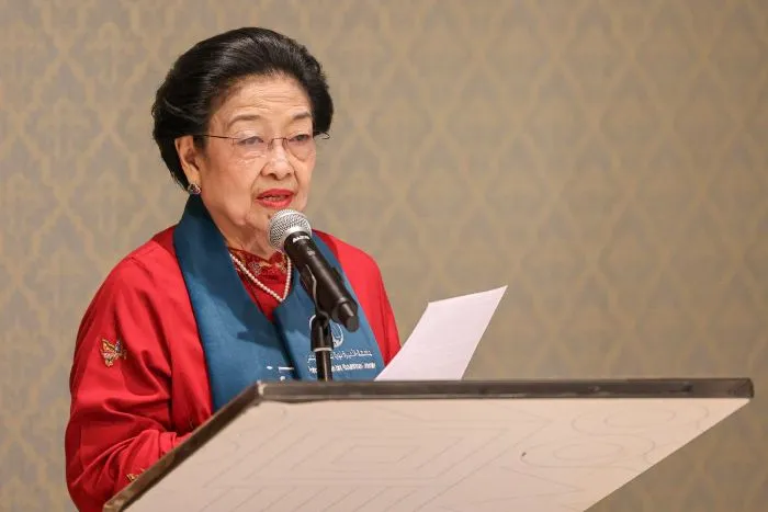 Megawati Minta Kepala Daerah dan Pimpinan Dewan PDIP Hemat Anggaran Antisipasi Dampak Konflik Global