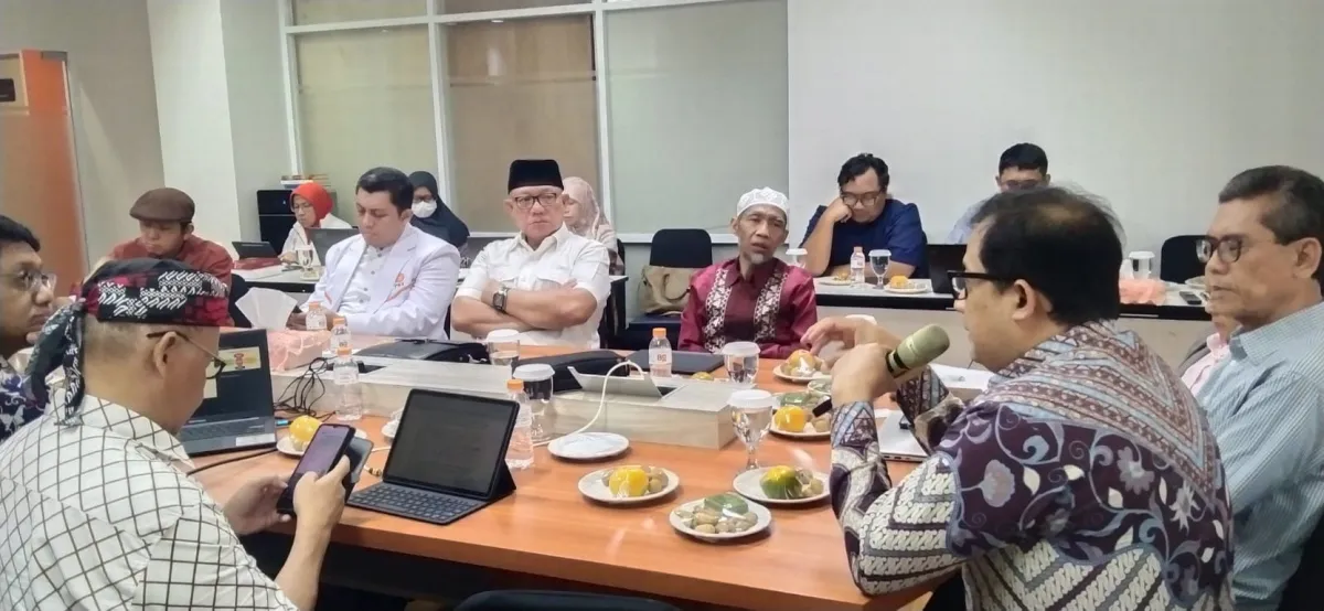 Ubedilah Badrun Soroti Tren Penurunan Demokrasi dan Kepercayaan Publik, Tekankan Transparansi dan Akuntabilitas