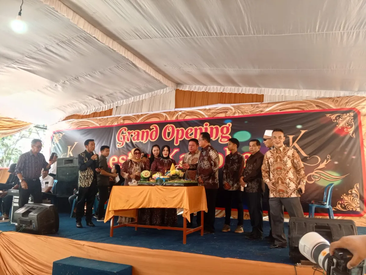 Lestari Resto Cafe & Karaoke Buka Cabang di Banyuasin, Tawarkan Kuliner Jawa dan Karaoke Keluarga