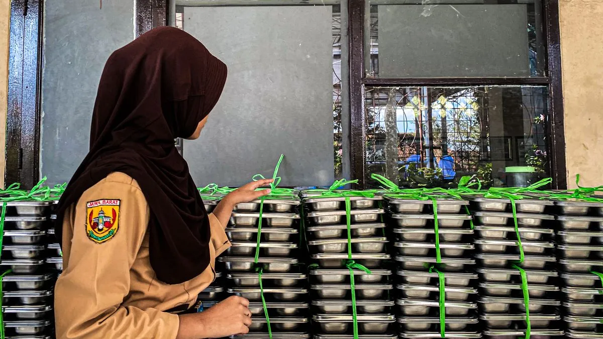Cek Fakta: Klaim Dapur MBG Dirusak Warga karena Anaknya Keracunan Disebut Hoaks