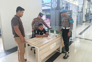 Polsek Entikong Gelar Patroli Perintis Kota di Sejumlah Titik Strategis Perbatasan