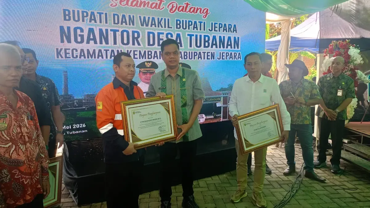 PLN UIK Tanjung Jati B Serahkan Bantuan Rumah Produksi UMKM untuk Desa Tubanan Jepara