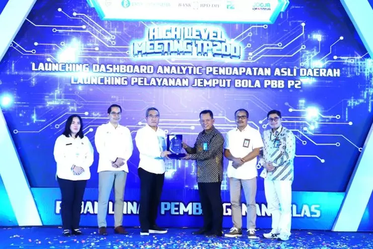 Bantul Luncurkan Dashboard PAD dan Pembayaran Pajak via QRIS-VA, 72 Wajib Pajak Panutan Terima Penghargaan