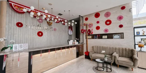 Midtown Hotel Surabaya Hadirkan Promo Kuliner “Panjat Pinang” untuk HUT Ke-81 RI