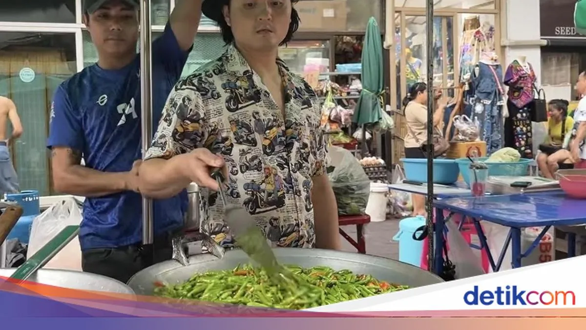 Ayam Penyet Cabe Ijo Disebut Jadi Street Food Populer di Bangkok