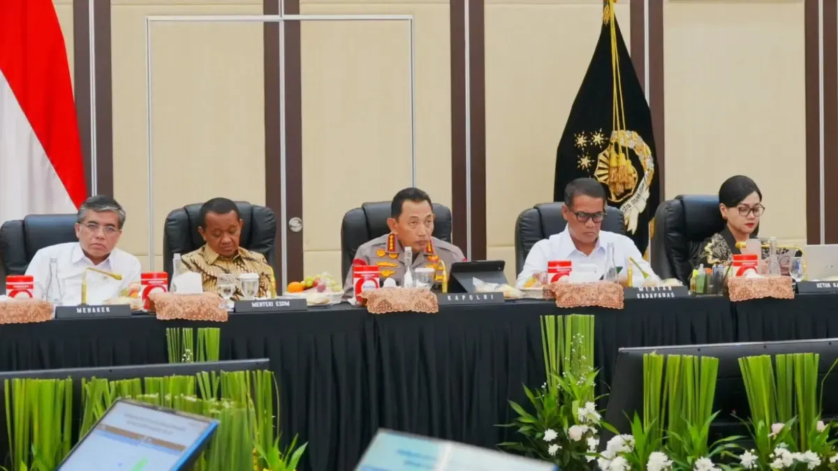 Kapolri Pimpin Rakor Lintas Sektoral Bahas Mitigasi Dampak Eskalasi Global