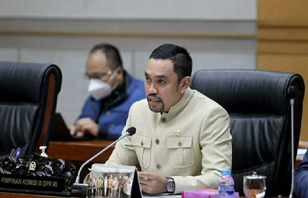 DPR Sahkan Revisi UU Polri, Sahroni: Transparansi Penegakan Hukum Diperkuat