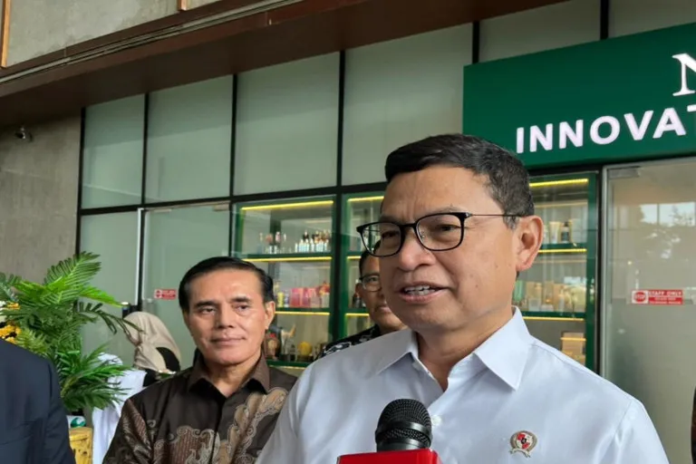 BPOM Peringatkan Risiko Kenaikan Harga Obat Akibat Ketergantungan Impor dan Konflik Global