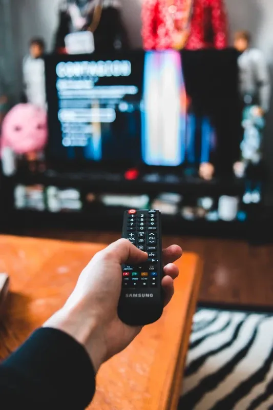 7 Aplikasi Remote TV untuk Android 2026: Kendali TV via HP, dari IR hingga WiFi