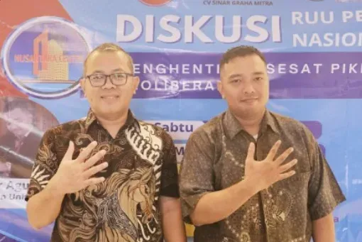 Rupiah Melemah dan BBM Naik, Penulis Nilai Fondasi Ekonomi Indonesia Masih Rentan Krisis Global