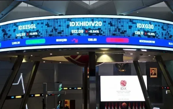 IHSG Dibuka Melemah di Level 7.001, Sentimen Global dan Kebijakan BEI Jadi Perhatian