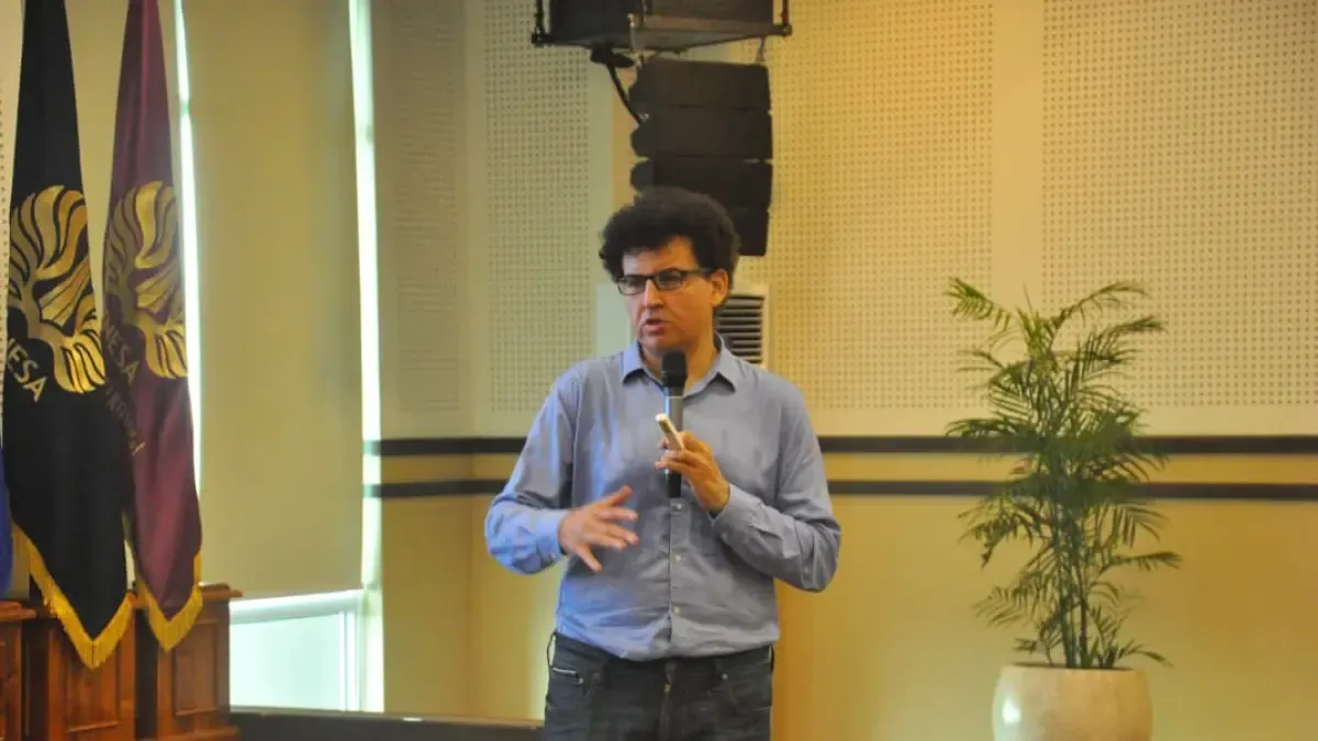 Fakultas Psikologi Unesa Gelar Visiting Professor Program 2026 Bertema Integrasi AI dalam Riset Psikologi