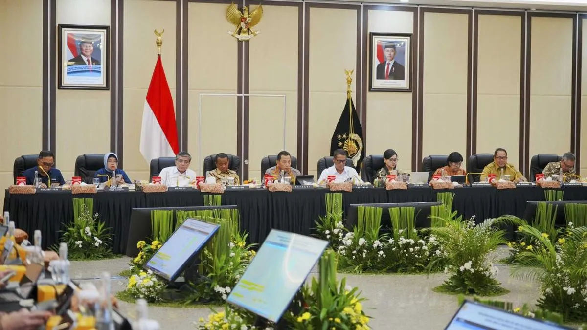 Kapolri Pimpin Rakor Lintas Sektor Bahas Mitigasi Dampak Eskalasi Global