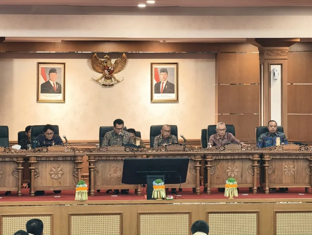 DPRD Bali Serahkan Rekomendasi Pansus TRAP Terkait PT BTID kepada Pemprov Bali