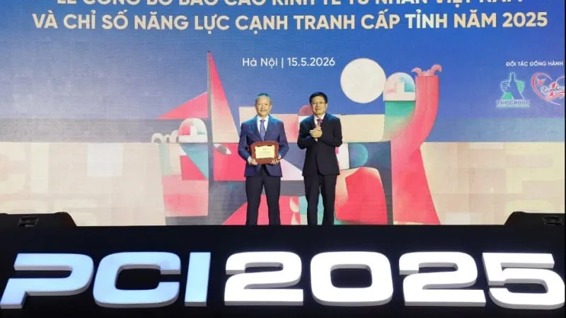 VCCI Luncurkan Laporan Ekonomi Swasta Vietnam dan PCI 2025, Tekankan Transparansi dan Stabilitas
