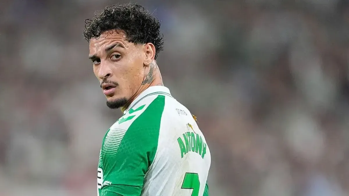Betis Tekuk Real Madrid 1-0, Antony Rayakan Tiga Poin dengan Gestur Tiga Jari