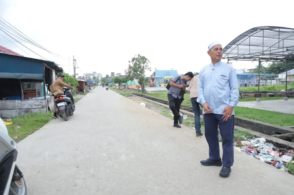 Bupati Inhil Tinjau Proyek Infrastruktur dari Dana CSR di Kecamatan Guntung