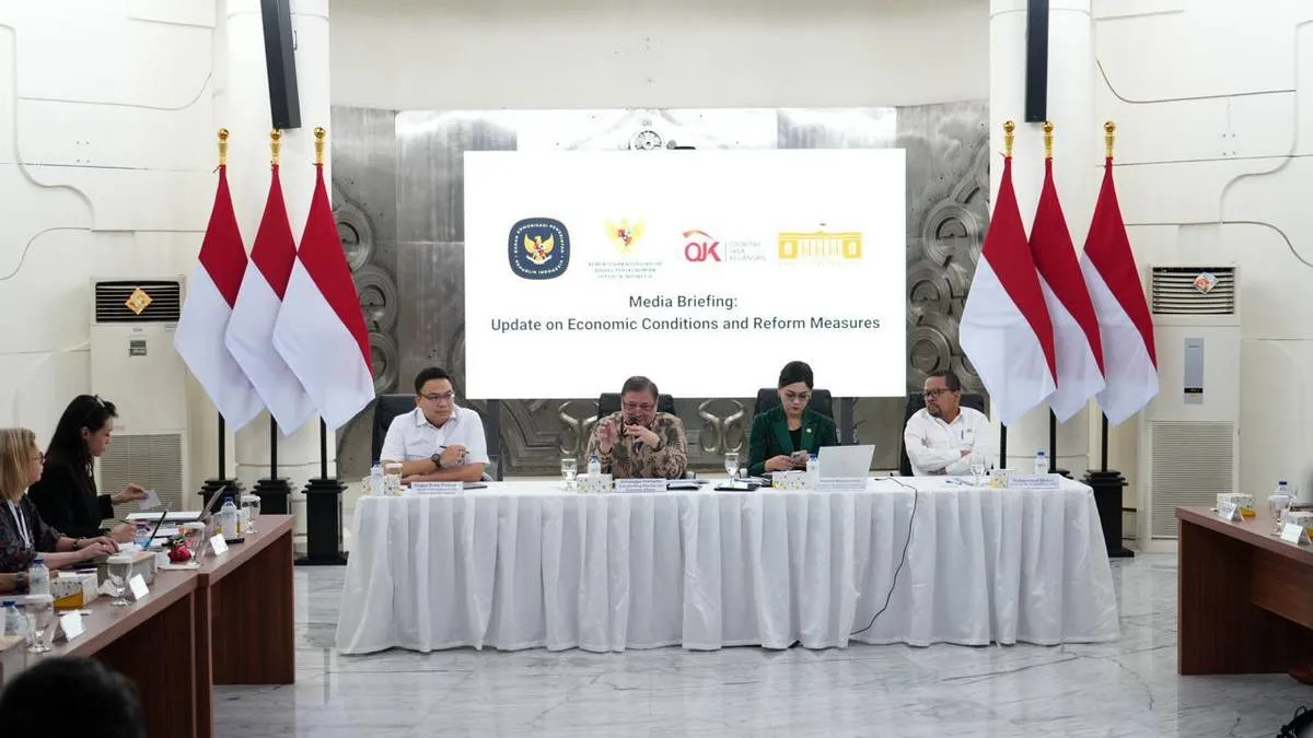 Airlangga: Ekonomi Indonesia Diproyeksikan Tumbuh di Atas 5,3% di Tengah Perlambatan Global