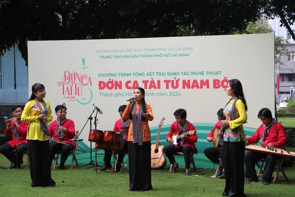 Ho Chi Minh City Gelar Lomba Cipta Lagu dan Musik Tradisional untuk Peringatan 50 Tahun Penamaan Kota