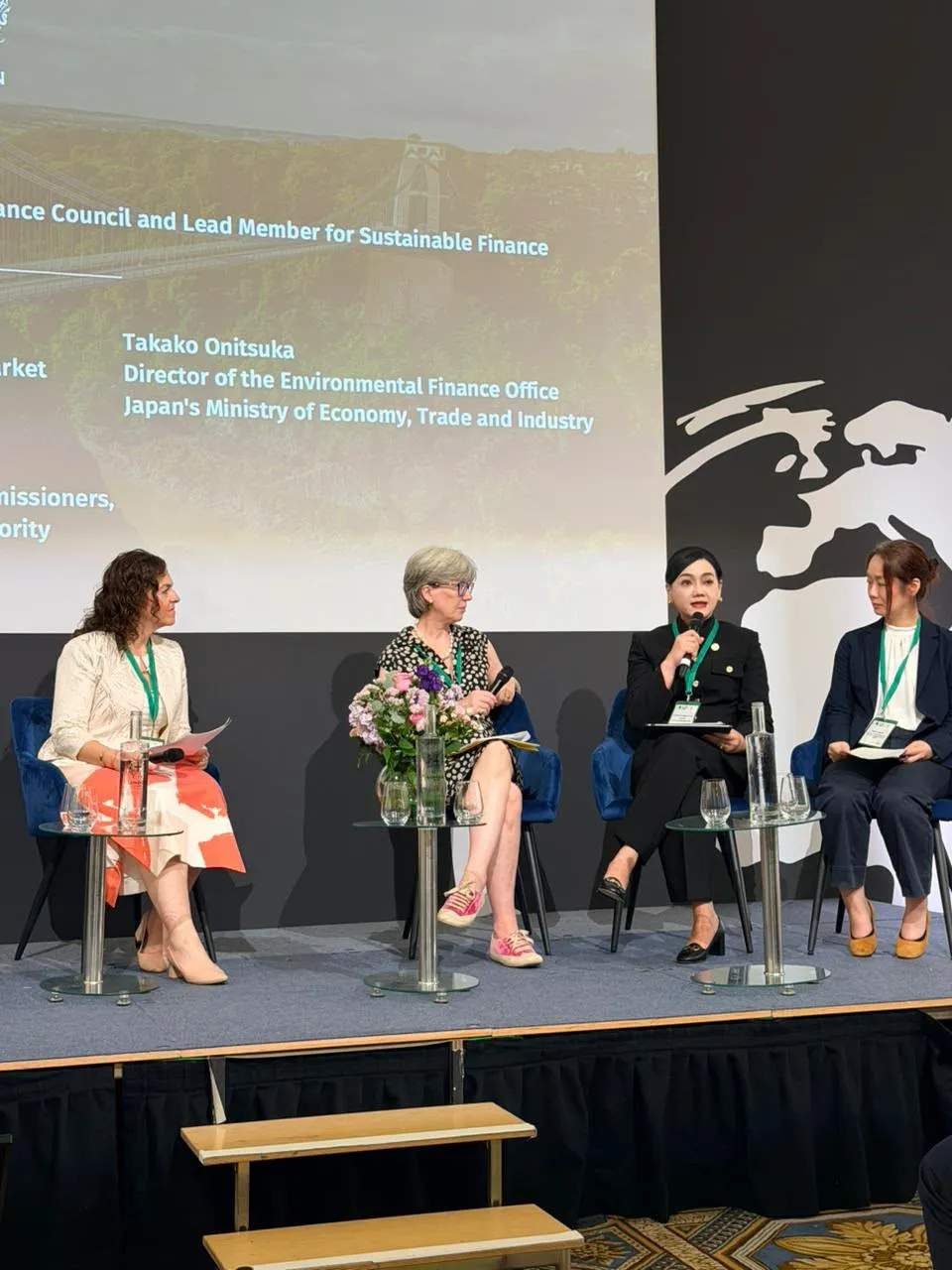 OJK Tegaskan Penguatan Keuangan Berkelanjutan dan Bursa Karbon dalam Forum London Climate Action Week 2026