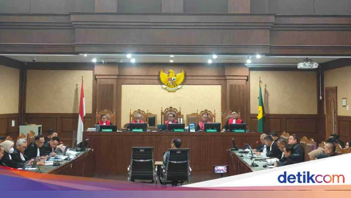 Di Sidang Kasus Chromebook, Nadiem Jelaskan Alasan Bawa Tim Teknologi dari Luar Kemendikbudristek