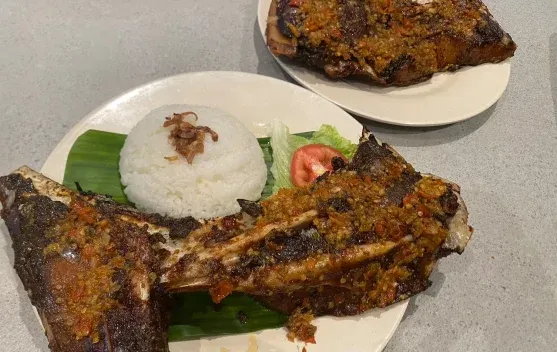 Rahang Tuna Bakar Khas Manado Kini Mudah Ditemui di Surabaya