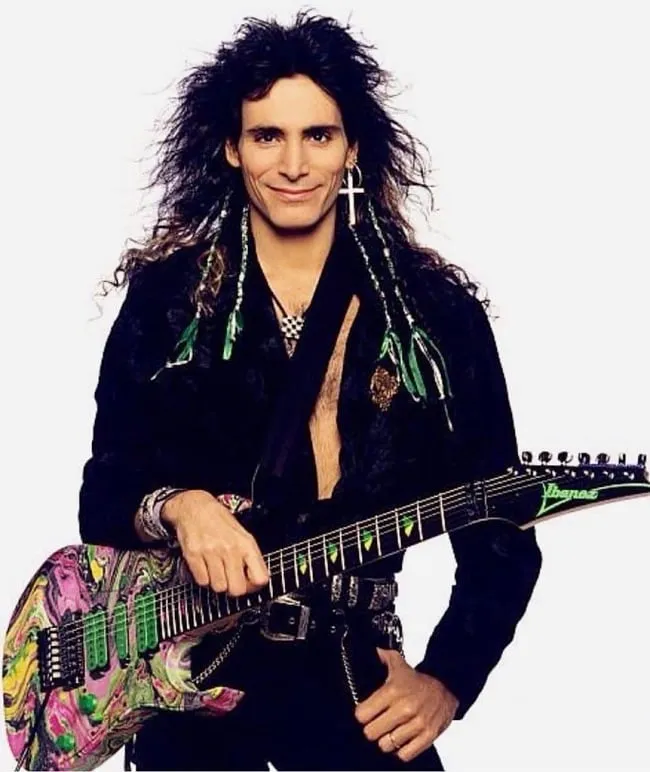 Steve Vai: Perjalanan Musisi Serbabisa dan Pelopor Gitar Listrik Tujuh Senar