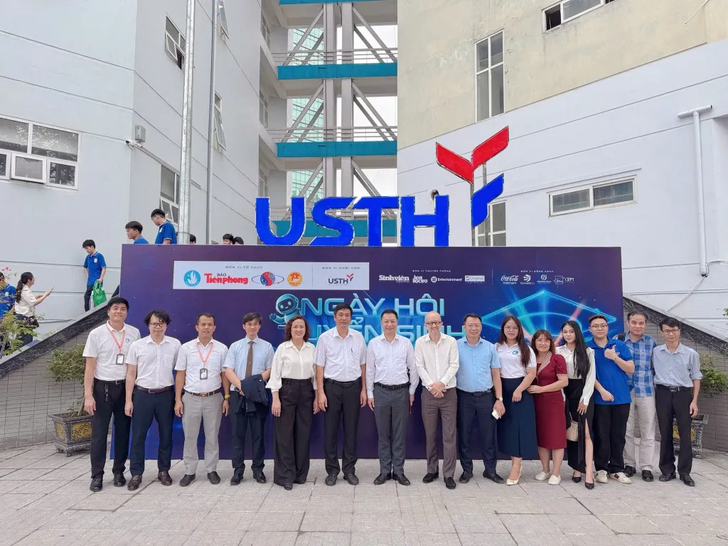 Universitas Sains Thai Nguyen Perkuat Pelatihan Teknologi Semikonduktor dan Ilmu Data