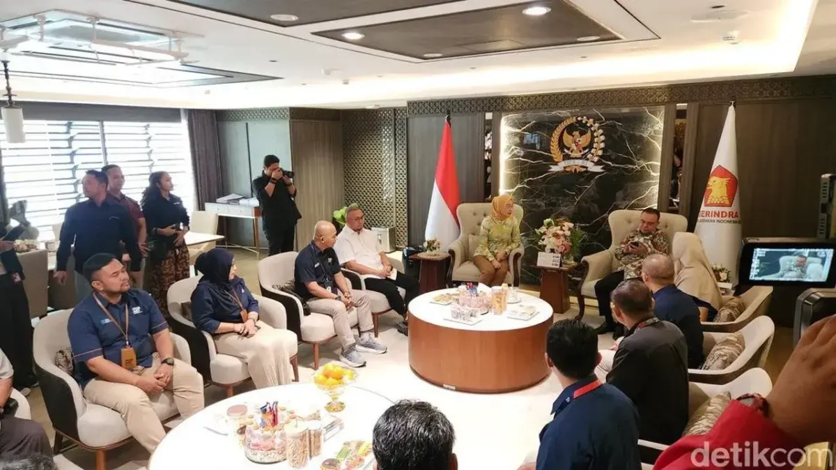 DPR Bahas Kepastian Pembayaran Gaji Karyawan PT Pos Indonesia